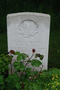 Etaples Military Cemetery - McMacken, Thomas